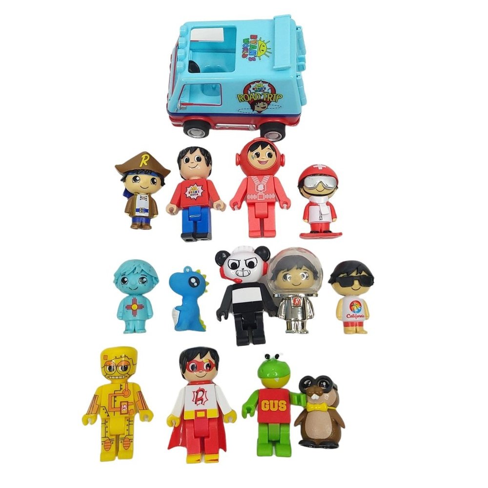 Ryans World Mini Figures Road Trip Van Car Panda Gus Red Titan Toys Lot Of 14